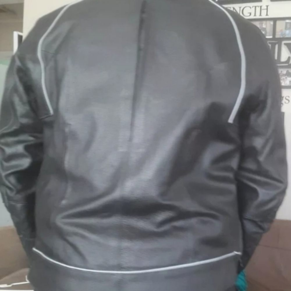 Moto leather jacket - Picture 3 of 4